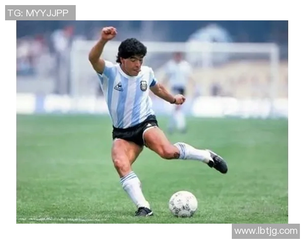 足球明星马纳多拉的职业生涯与成就全解析